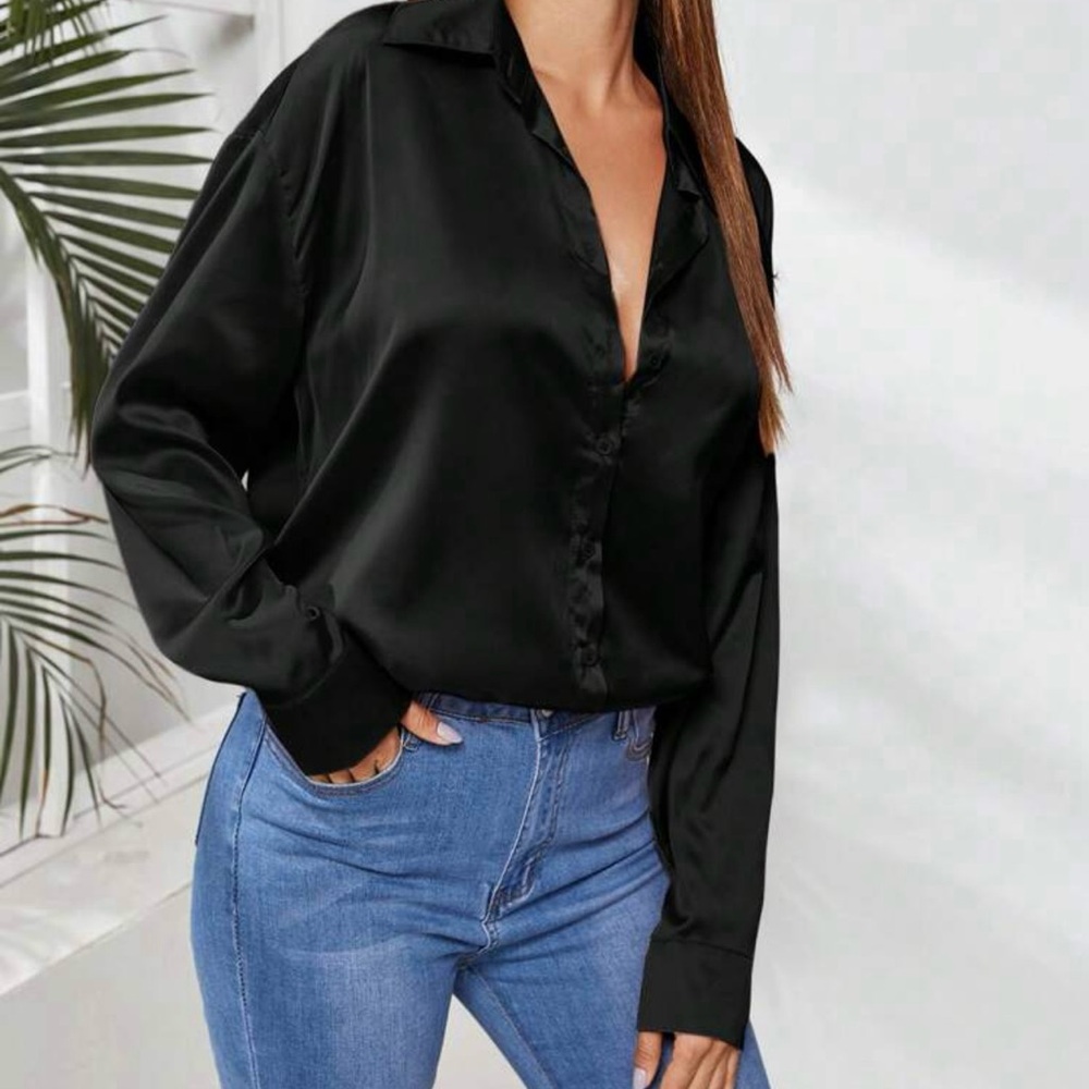SHEIN Satin Button Up Blouse. Medium. Black.